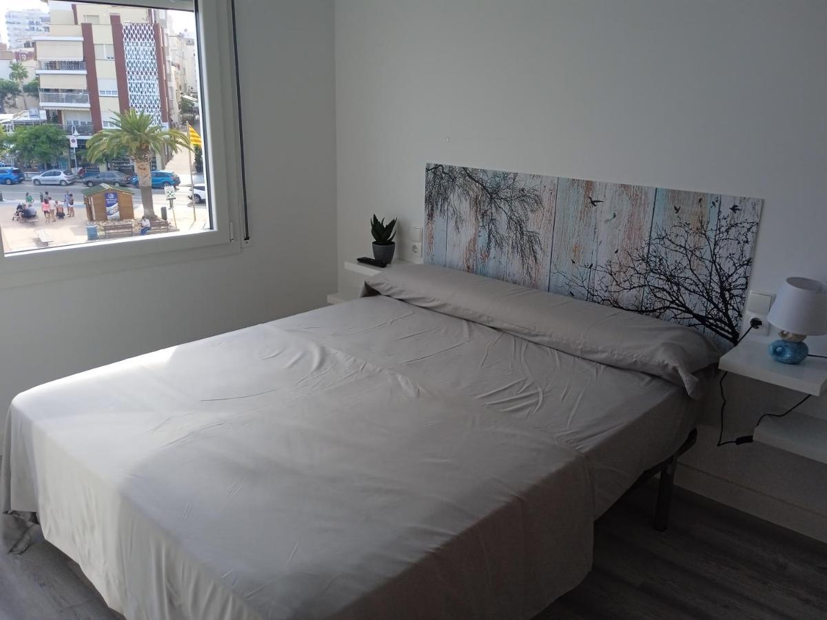 Apartmán Vora Port L'Ampolla Exteriér fotografie