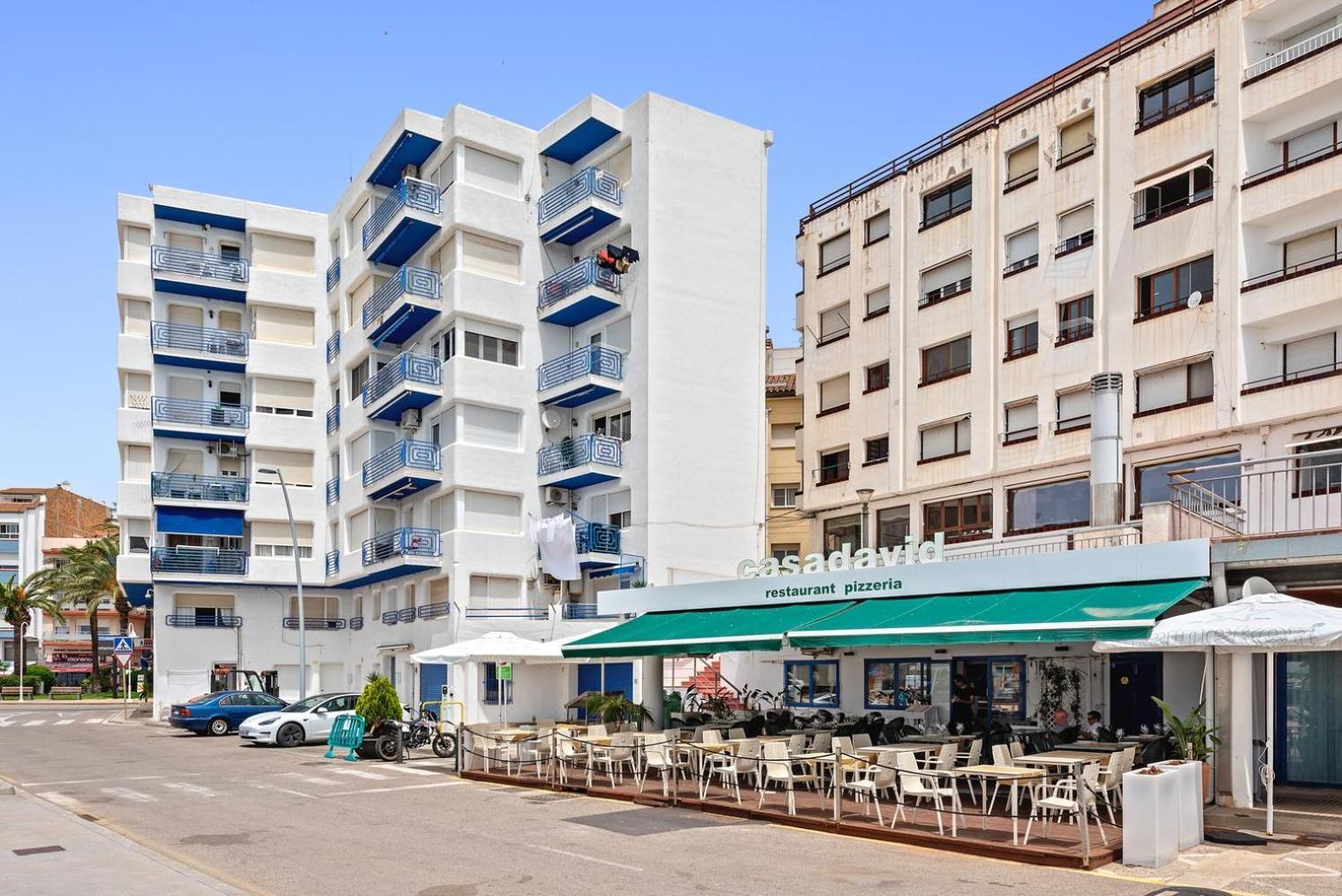 Apartmán Vora Port L'Ampolla Exteriér fotografie