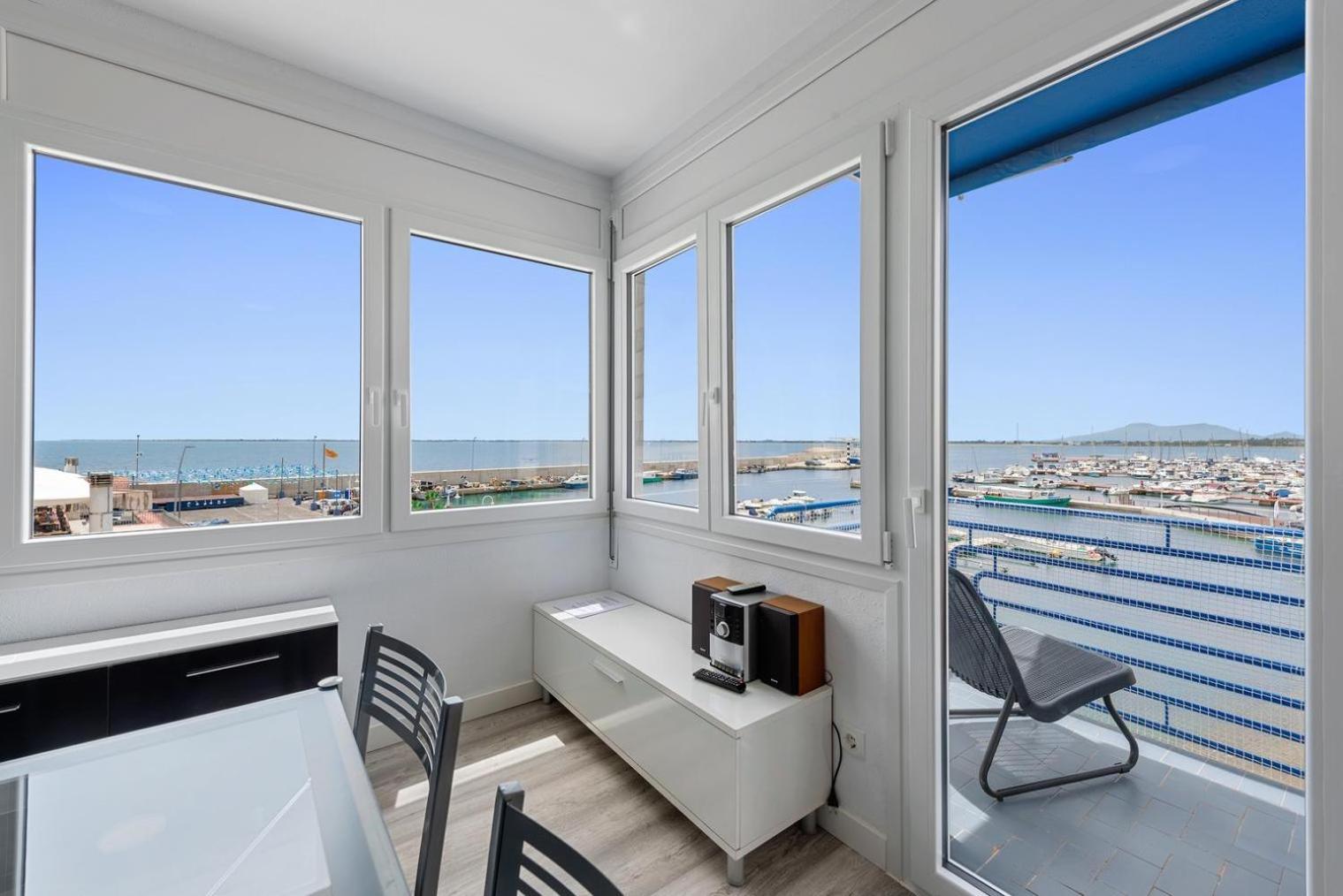 Apartmán Vora Port L'Ampolla Exteriér fotografie