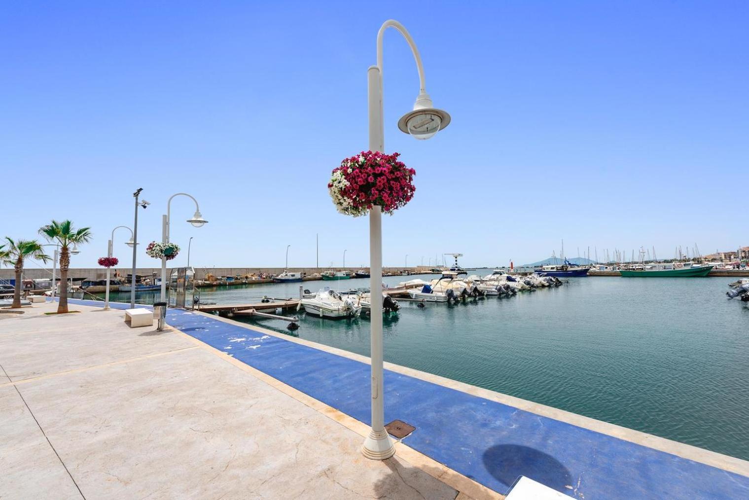 Apartmán Vora Port L'Ampolla Exteriér fotografie